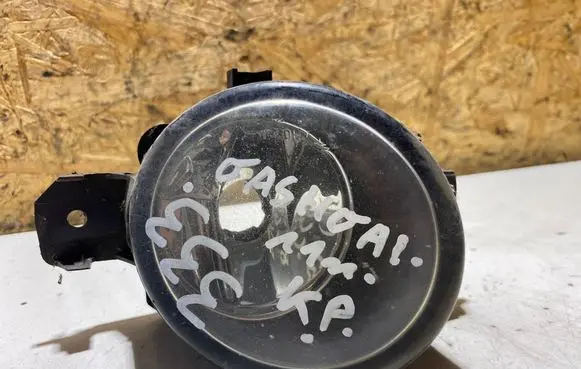 Nissan Qashqai Front fog light 281558992A