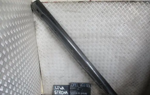 Opel Vectra C Side skirt front trim 