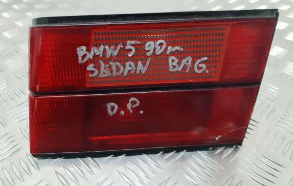BMW 5 E34 Tailgate rear/tail lights 1384012