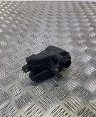 Mercedes-Benz R W251 Intake resonator A6421400087