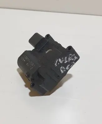 Toyota Corolla Verso AR10 Air flap motor/actuator 1138002051 6J12
