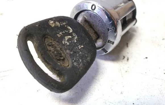 Ford Escort Ignition lock TX1480