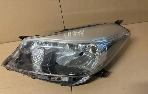 Toyota Yaris Headlight/headlamp