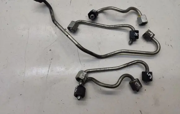 Hyundai Tucson TL Fuel line pipe