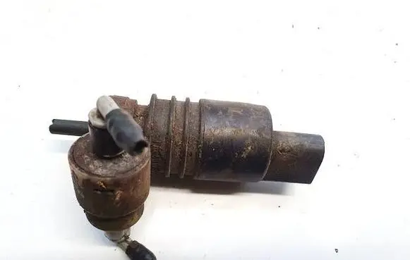 Volkswagen Golf V Windscreen/windshield washer pump 1j0973722