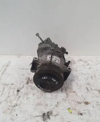 Opel Zafira C Air conditioning (A/C) compressor (pump) 13335252 401351739