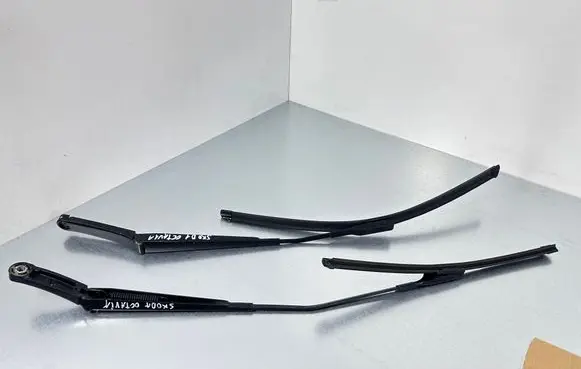 Skoda Octavia Mk3 (5E) Front wiper blade arm 5E1955409 5E1955410