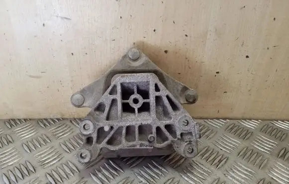 Mercedes-Benz GLC X253 C253 Gearbox mount A2532401300