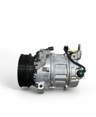 Volvo XC90 Air conditioning (A/C) compressor (pump) 32275743 P32275743