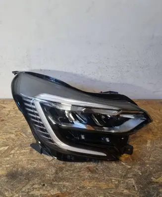 Renault Captur II Headlight/headlamp 260104525R 1EX2474 01393032