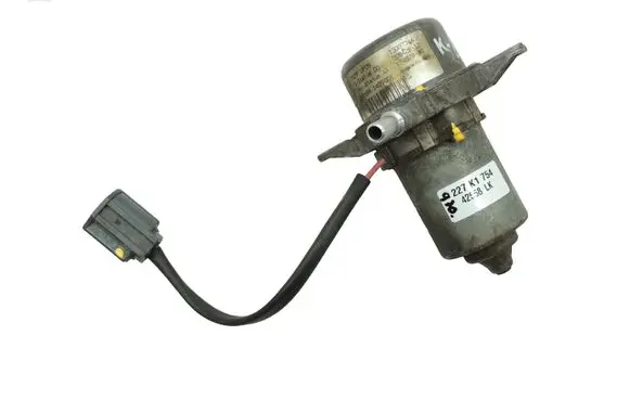 Opel Meriva B Vacuum pump 13337744 545051