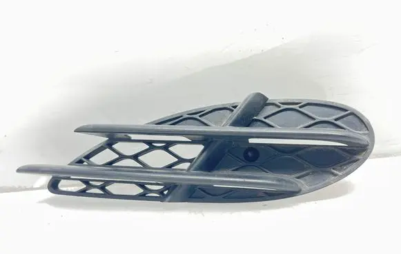 Mercedes-Benz S W220 Front bumper lower grill A2208851323