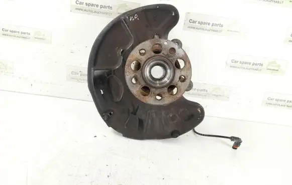 Mercedes-Benz GLK (X204) Front wheel hub 2043322901 2213370245