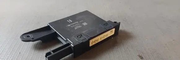 Toyota RAV 4 (XA50) Air conditioner control unit module 8865042811 2775006230