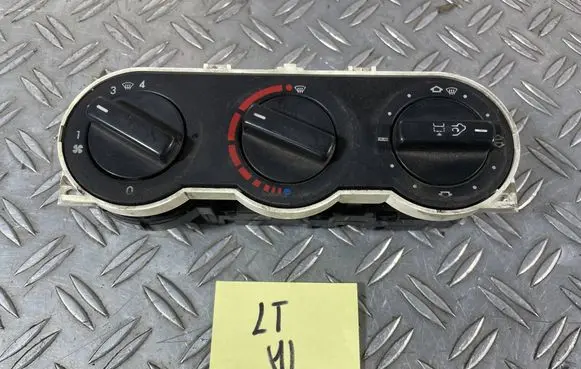 Volkswagen II LT Climate control unit 12248958