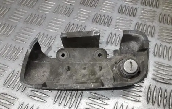 Opel Astra G Front door lock (next to the handle) 
