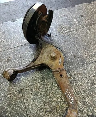 Rear wheel hub