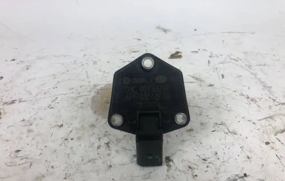 Audi A6 C7 Oil level sensor 03C907660R 6PR01041804
