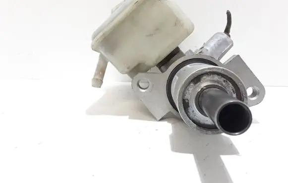 Opel Omega B1 Master brake cylinder 32066526