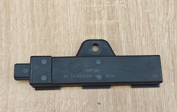 BMW 5 G30 G31 G38 Other devices 6832065