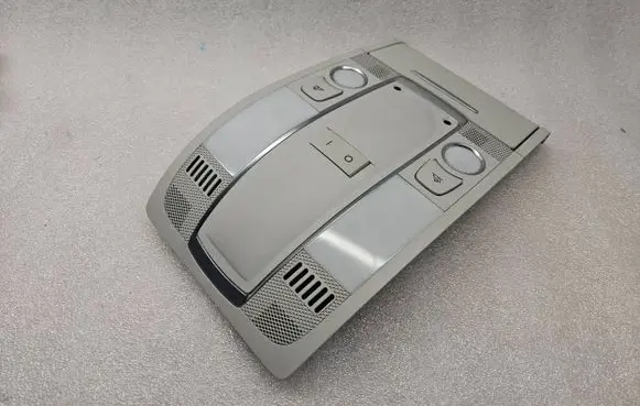 Audi A6 S6 C6 4F Front seat light 4F0947135BP 18550248 18102008AS