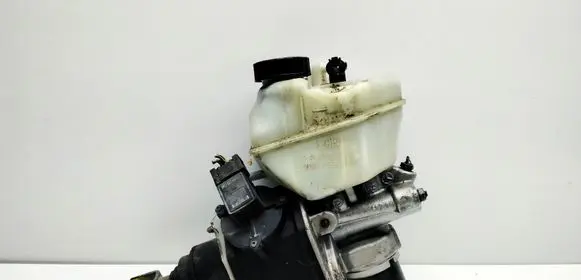 Mercedes-Benz E W211 Master brake cylinder A2114300302