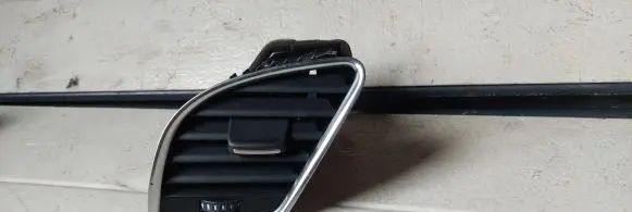 Audi A5 8T 8F Dashboard side air vent grill/cover trim