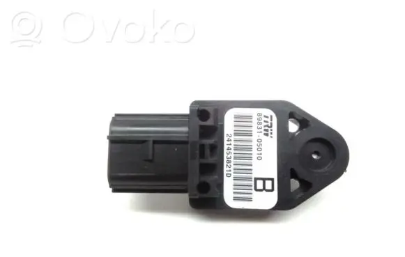 Toyota Avensis T250 Airbag deployment crash/impact sensor 8983105010 241453821D