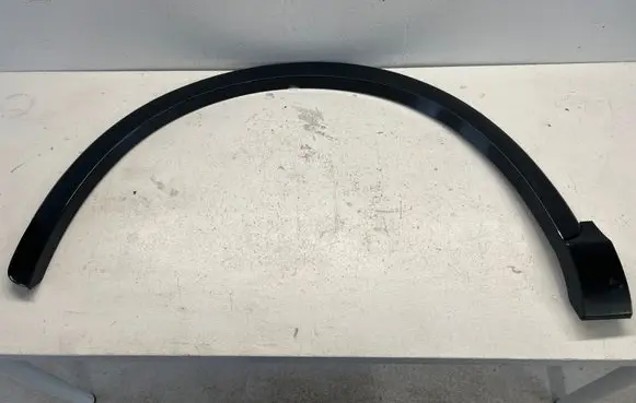 Audi Q3 8U Front arch trim 8U0853717A