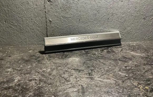 Mercedes-Benz S W140 Side skirt rear trim 1406800535