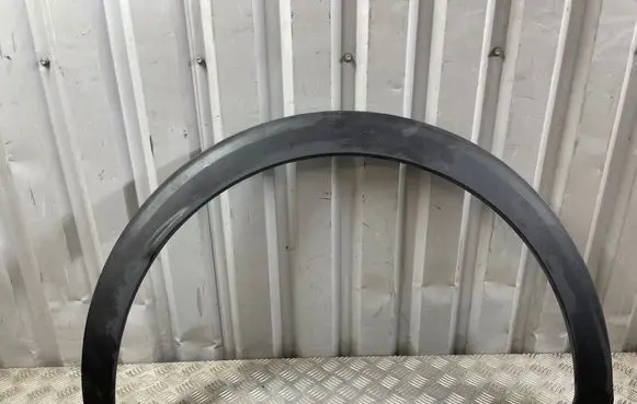 Peugeot 3008 II Rear arch trim 9825289077