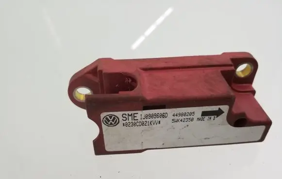 Volkswagen Golf IV Airbag deployment crash/impact sensor 1J0909606D