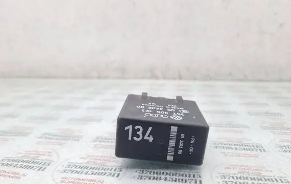Volkswagen PASSAT B3 Other relay 357906123