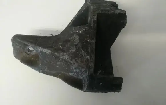 Opel Vectra B Engine mounting bracket 94010b2
