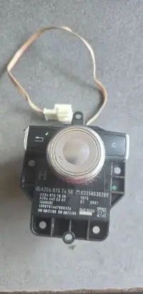 Mercedes-Benz C W204 Head unit multimedia control A2048707458 03358030200 A2048707858