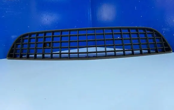 Opel Astra H Front bumper lower grill 13225758 375768702