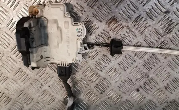 Audi A6 S6 C6 4F Front door lock ja64f2937016