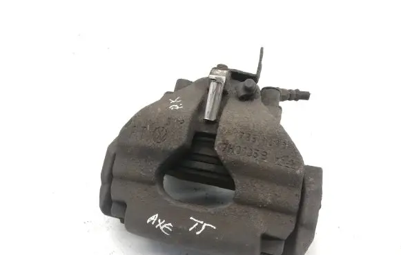 Volkswagen Multivan T5 Front brake caliper