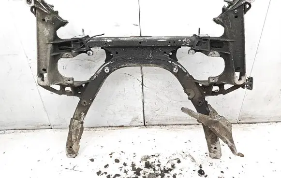 BMW 6 E63 E64 Front subframe 6759461