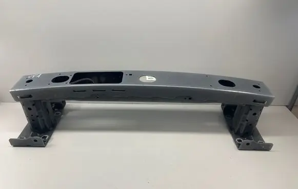 Land Rover Discovery 5 Front bumper cross member A359A