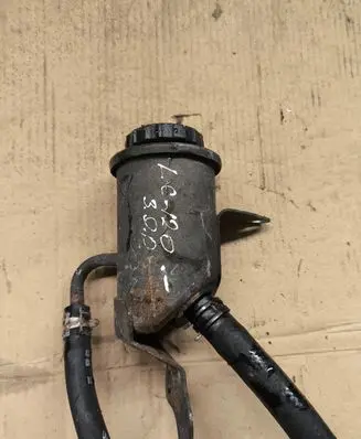 Toyota Land Cruiser (J120) Power steering fluid tank/reservoir 