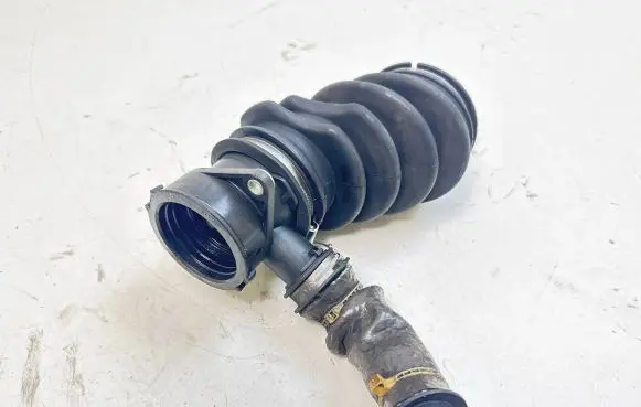 Ford C-MAX II Intercooler hose/pipe AV616C784AD 1051412S02