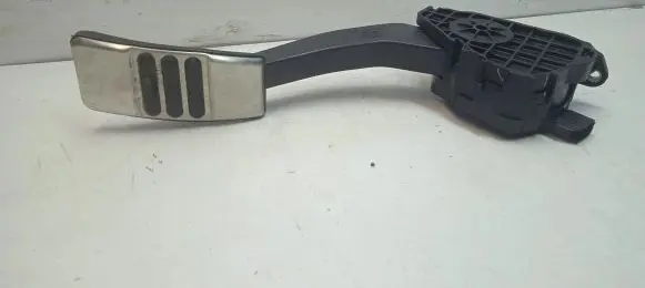 Ford Mustang VI Accelerator throttle pedal GR3C9F836AB