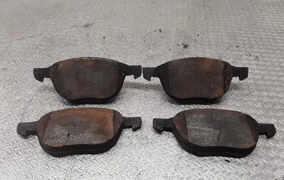 Ford Focus Brake pads (front) 