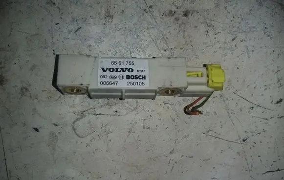 Volvo XC90 Airbag deployment crash/impact sensor 8651755