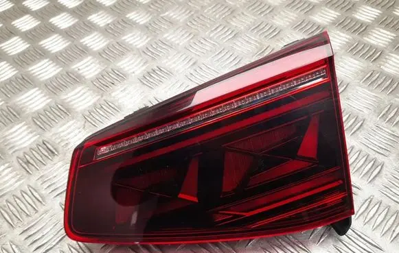 Volkswagen PASSAT B8 Rear/tail lights 3G9945308N