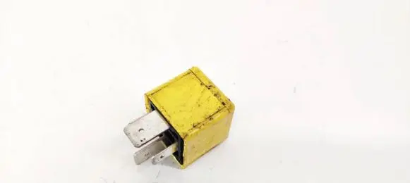 Opel Signum Other relay 90226846 V23134-J52-X369