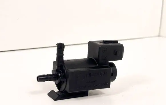 Vacuum valve