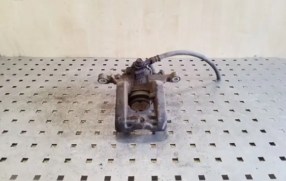 Opel Astra J Rear brake caliper