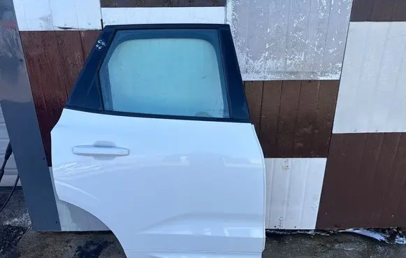 Volvo XC60 Rear door 